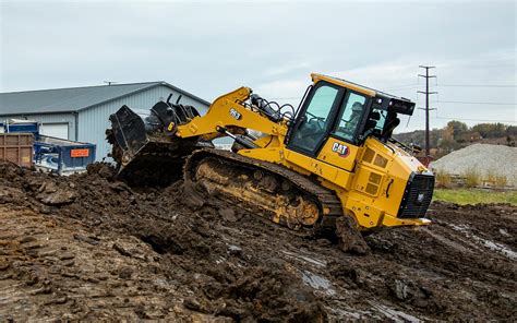 Cats 963 Track Loader Boosts Torque While Reducing Fuel Consumption