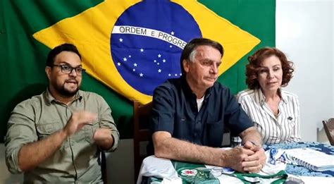 Em Live Bolsonaro Diz Que Quem Votar Em Lula Não é Cristão Poptvnews