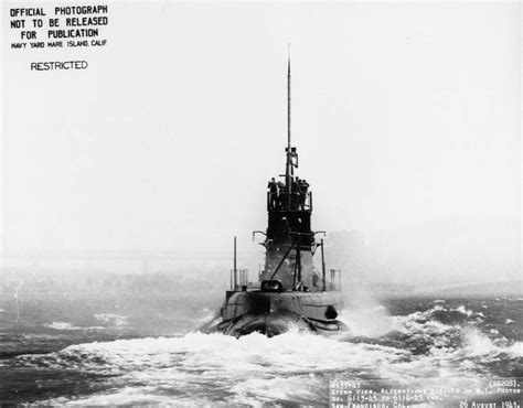 Photo Stern View Of Uss Grayback Off Hunters Point San Francisco