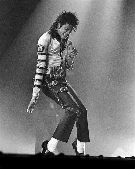 Conocido como el Rey del Pop gracias a sus éxitos como Thriller Beat It