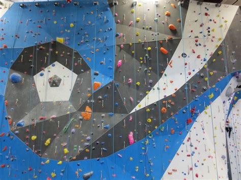 Indoor rock climbing іѕ а terrific wау tо hone уоur skills. Top 5 Indoor Rock Climbing Gyms in Denver | Nerve Rush