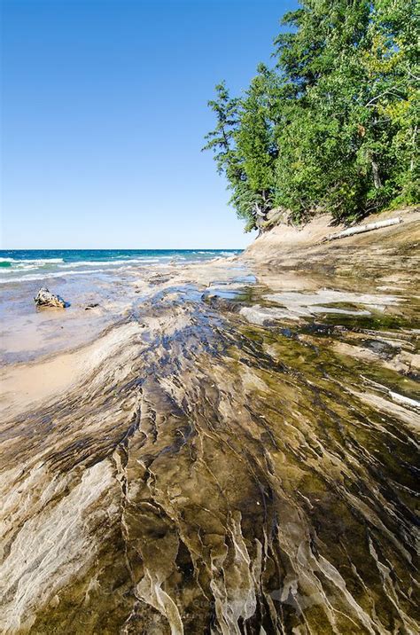 Layers Of Sandstone That Make Up Pictured Rocks Natl Lakeshore In