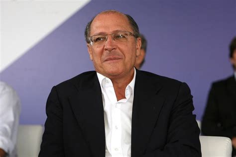 Alckmin acerta filiação ao PSB para ser vice de Lula nas eleições DF
