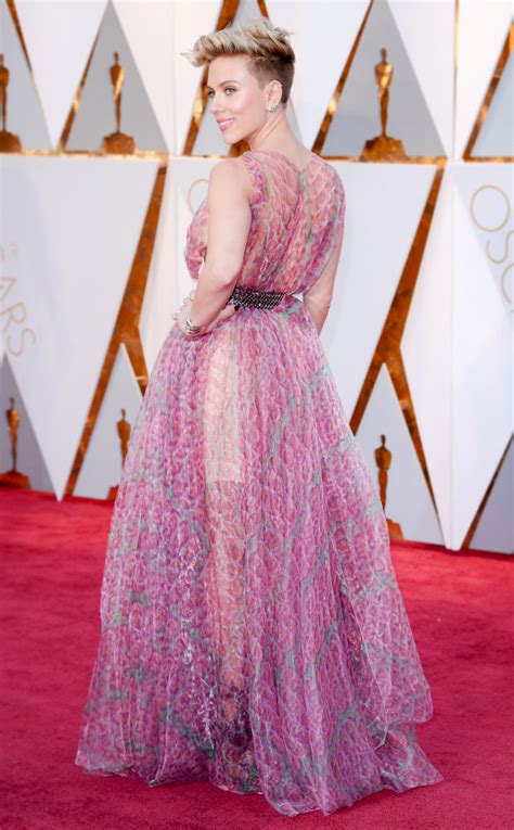 Worst Dressed Stars At The 2017 Oscars Scarlett Johansson