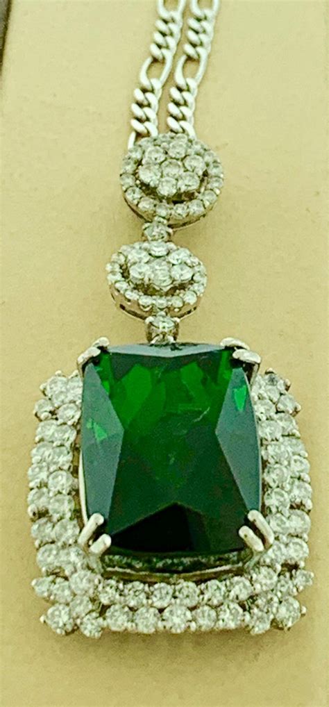 17 Carat Green Tourmaline And 4 Carat Diamond Pendant Necklace 14