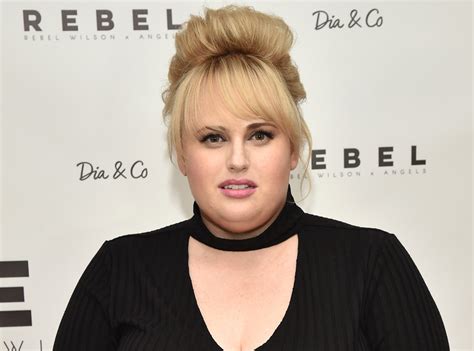 Rebel Wilson Accuses Male Star Of Sexual Harassment E News Canada
