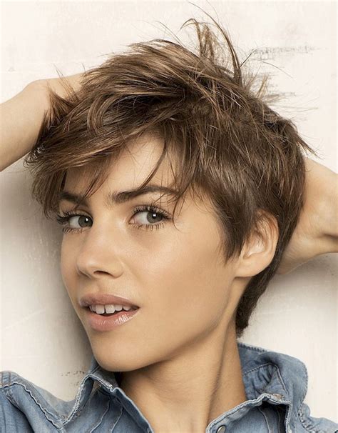 24 Awesome Messy Hairstyles For Short Hair Messy Short
