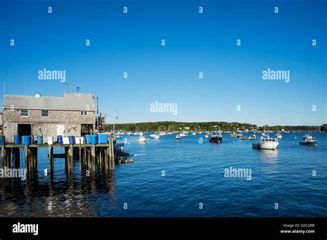 Quaint Fishing Village Friendship Maine Usa Stock Photo Alamy
