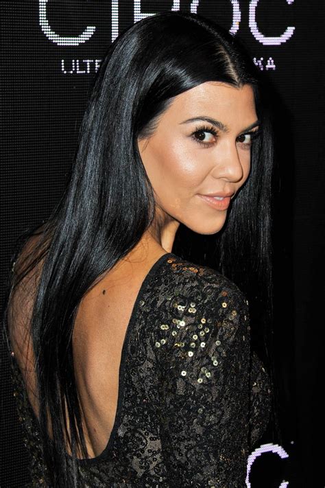 Sexy Kourtney Kardashian Pictures Popsugar Celebrity Photo 34