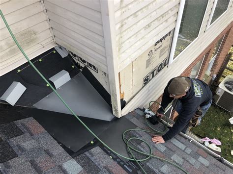Roof To Wall And Corner Flashings Guaranteed Roofing Cincinnati Ohio