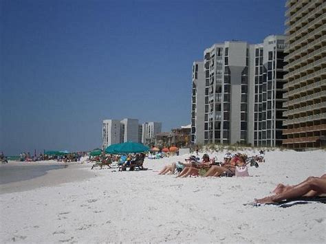 Destin Holiday Beach Resort Pool Pictures And Reviews Tripadvisor