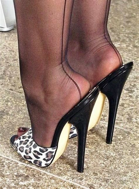 Elegant Style With Mules And Nylon