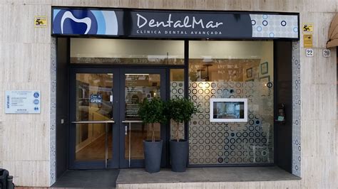 Clinica Dental Con Vista A La Calle Dentalmares Dental Office