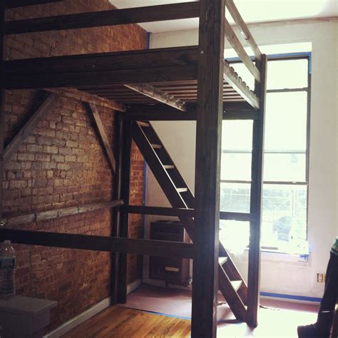 No one wants to call a cramped excuse of a living quarter home, even when said quarters are the only affordable option and furniture is expensive beyond apprehension. 11 Full Size Modern Loft Beds for Adults | Apartment Therapy