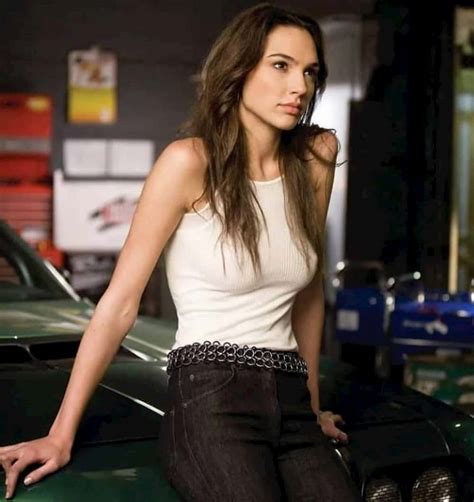 Gal Gadot Measurements Height Weight Bra Cup And Breast Size Ubergossip