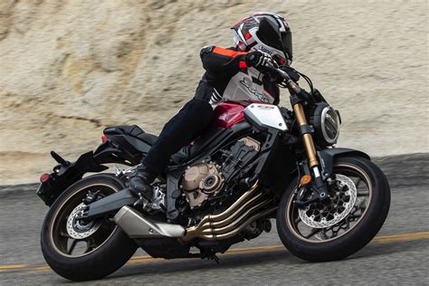 The honda cbr650r has been updated for 2021 to meet euro 5 emission regulations, but also gets new front suspension. NEUE HONDA CB 650R 2021 → PREISE, Datenblatt, Verbrauch ...