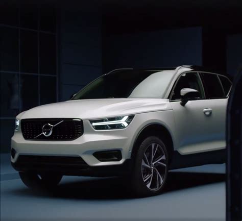 The newest suv of 2021 based on volvo xc90! Volvo Accidentally Reveals 2018 XC40 SUV! | Carscoops