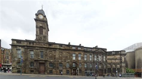 Explore Sheffield Castle Old Town Hall And More With Virtual