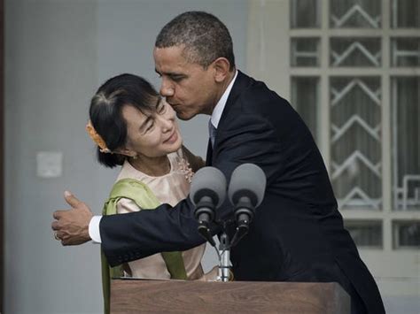 Sealed With A Kiss Was Obamas Smooch In Poor Taste