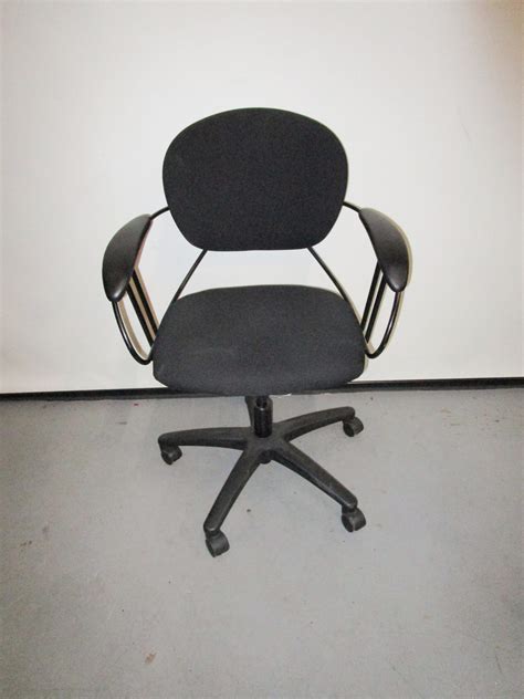 Collection by systems and technology international inc. Steelcase Uno chair - Used Office Furniture Dallas ...