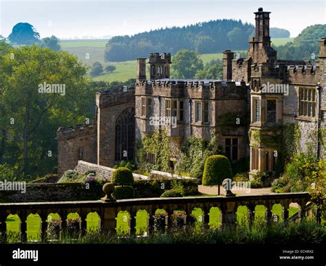Haddon Hall Near Bakewell In The Peak District Derbyshire Dales Stock