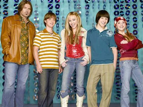 Miley Cyrus Reveals Hour Work Schedule From Hannah Montana Days Filmfare Com