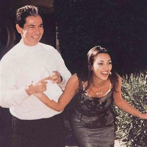 who was robert kardashian sr 7 things to know about kris jenner s ex husband and kim khloé