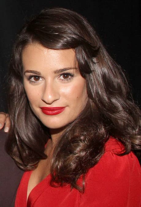 If you, too, are experiencing a strong case of fringe remorse, fret no more — here are six simple ways to disguise your bangs while they grow themselves out. 7 hairstyles for growing out bangs