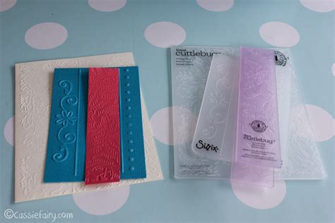 I know you all love easy card making ideas and pairing these card designs with the 'sweet strawberry' stamp set & punch bundle, along with the free 'berry blessings' stamp set & designer series paper bundle will give you loads of paper crafting fun. A new DIY craft for me - cardmaking & embossing ...