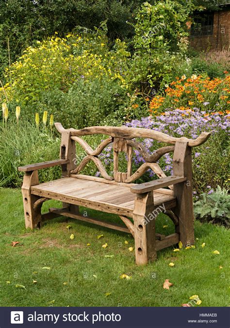 Schone garten sitzbank aus roble hartholz 3 sitzer darwin 3 sitzer bank 39 elegant sitzbank garten selber bauen design von garten sitzbank garden pleasure teak garten bank solo 2 sitzer sitzbank essbank mobel related posts: Kunstvolle, rustikal, hölzerne Garten Sitzbank ...