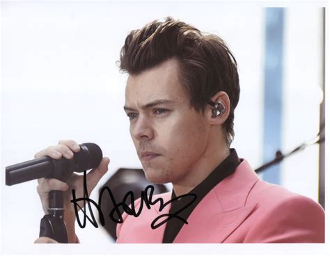 Harry Styles Signed 8 X 10 Photo Certificate Of Authentication 100