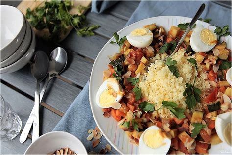 You will need about 360g (equivalent to the amount of uncooked couscous below). La Comida Deliciosa | Couscous met groente en ei ...