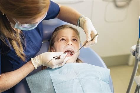¿cuándo Debe Acudir El Niño Al Dentista Por Primera Vez