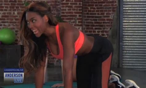 Pop Your Glutes From Left To Right Real Housewives Kenya Moore