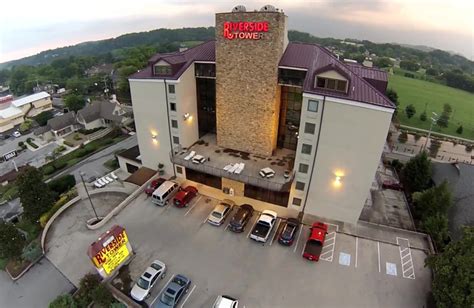 Share this tn town page. Riverside Tower (Pigeon Forge, TN) - Resort Reviews ...