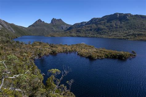 Cradle Mountain And Dove Lake In Tasmania Stock Image Image Of Blue