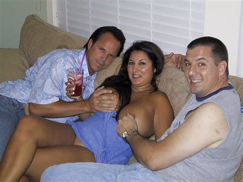 Hubby Lets Friends Use His Wife Pics XHamster