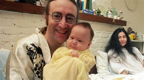 John Lennon And Yoko Ono With Newborn Sean Lennon 1975 Pics