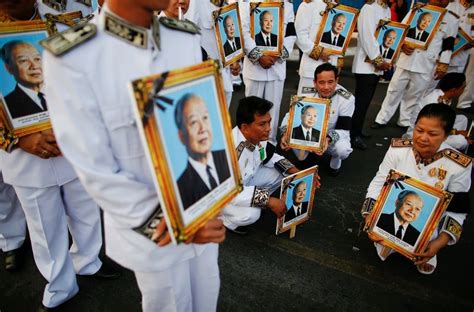 Cambodia Bids Farewell To King Sihanouk The New York Times