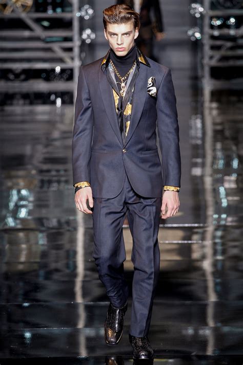 Versace Fall 2014 Menswear Fashion Show Vogue