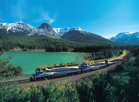 Rocky Mountaineer Train Tours To Canada Cbt Luxury Edition Canada