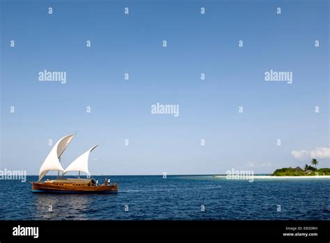 Maldives Traditional Dhoni On Sea Stock Photo Alamy