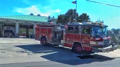 Tampa Engine 13 Responding Tampa Fire Rescue Youtube