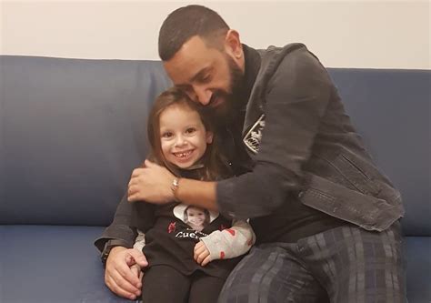 De manière plus épisodique, il est également chroniqueur, acteur, scénariste et humoriste. Comment Camille, une petite Bretonne de 6 ans, est devenue ...