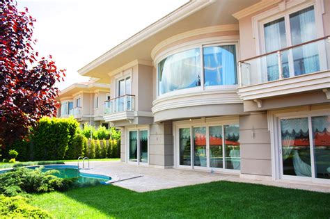 Kandilli i̇stanbul ilinde yer almakta olup, kandilli üsküdar ilçesine bağlıdır.kandilli haritası konumu ise 41° 4' 28.3692'' kuzey ve 29° 3' 29.6532'' doğu gps koordinatlarıdır. Kandilli Istanbul - Kandilli'den İstanbul için deprem ve ...