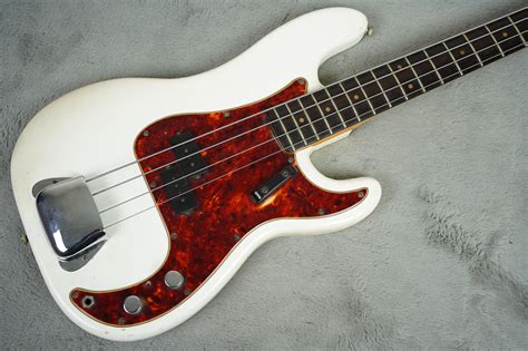 Fender Precision Bass Olympic White Refin Hsc