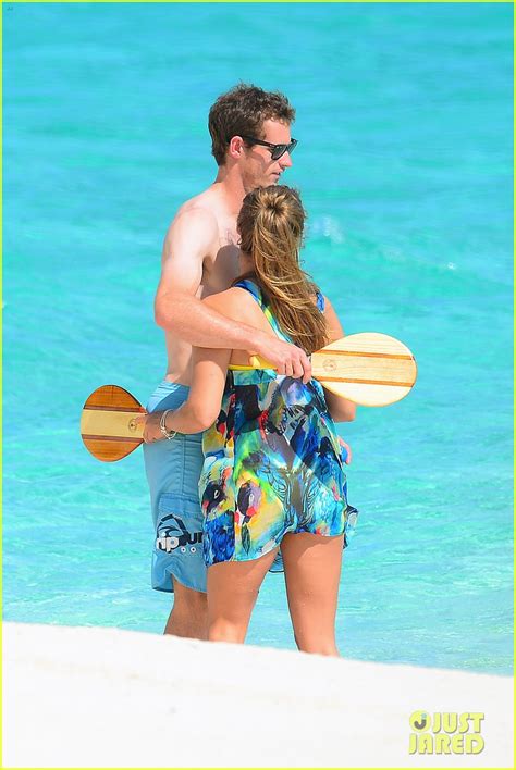 Shirtless Andy Murray Ibiza Beach Besos With Kim Sears Photo 2909839