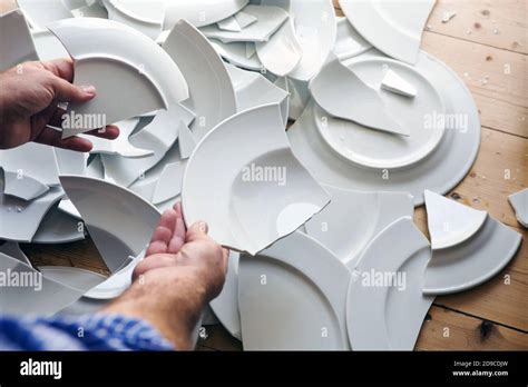 Smashing Plates Hi Res Stock Photography And Images Alamy