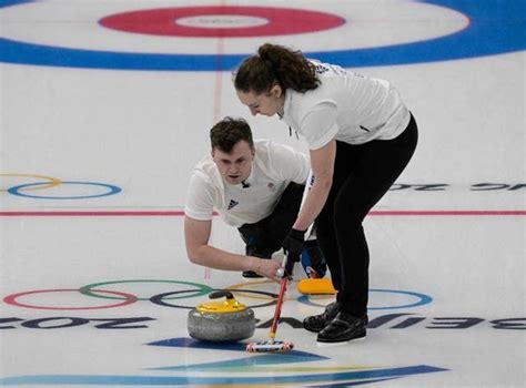 February 3 2022 Team Gb Curlers Bruce Mouat And Jen Dodds Win A Closely Fought Mixed Doubles
