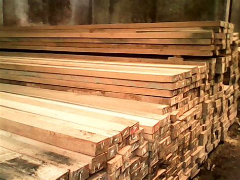 Kayu meranti kalimantan reng 3x4 kaso 4x6 5x7 balok 5x10 6x12 batanganrp17.500: Kayu Bangunan: JENIS KAYU BANGUNAN Bangkirai,Ulin,Damar laut.